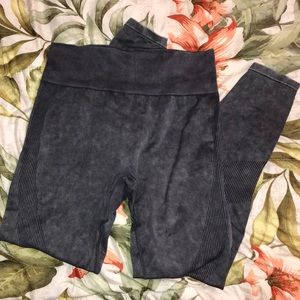 Pink seamless leggings